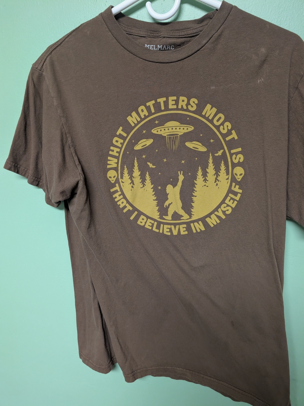Men's Brown Short-Sleeve Graphic Tee - 'What Matters Most'